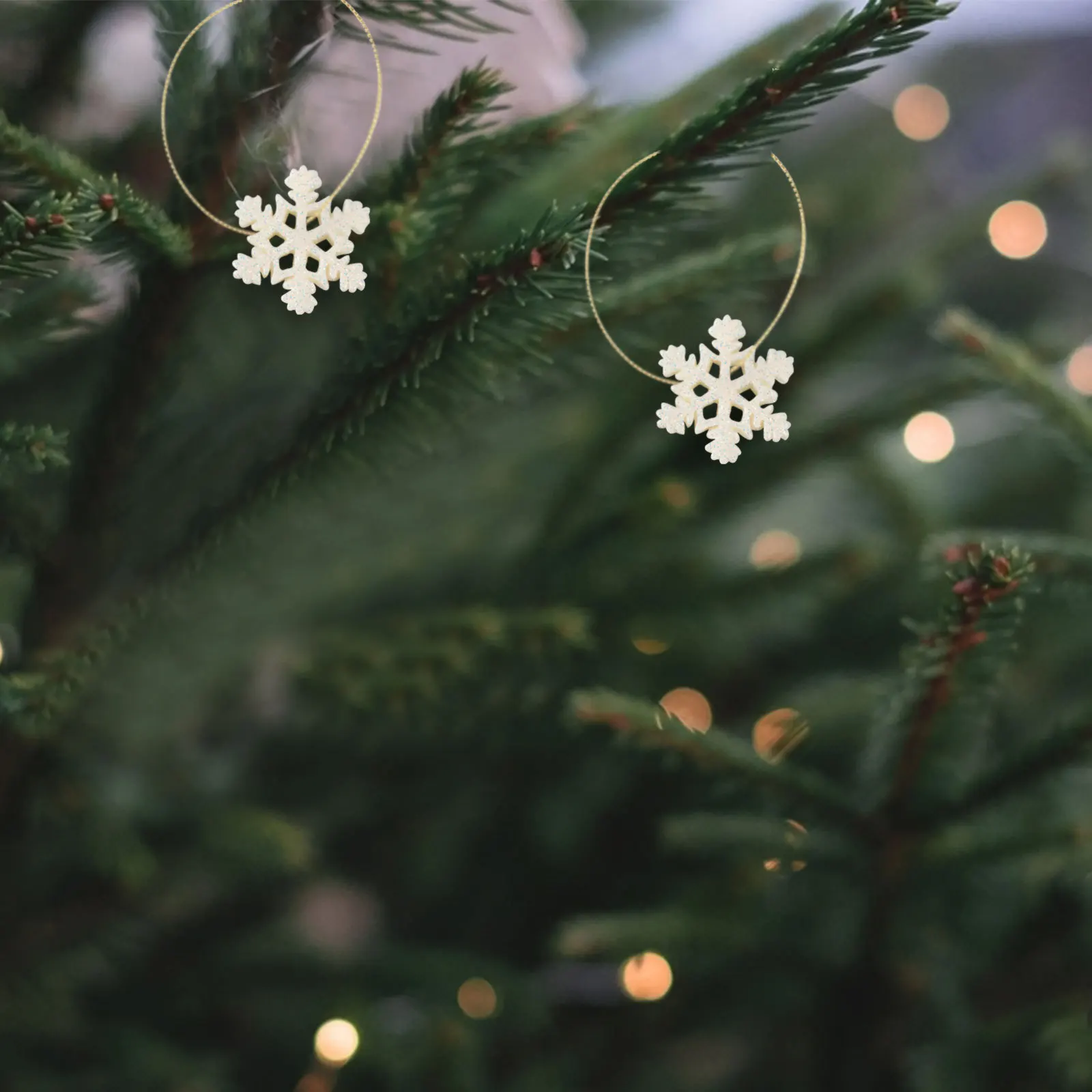 

50Pcs Snowflake Christmas Accessories Chic Tree Ornament Durable Resin Xmas Holiday Decor DIY Phone Case Decoration Festive