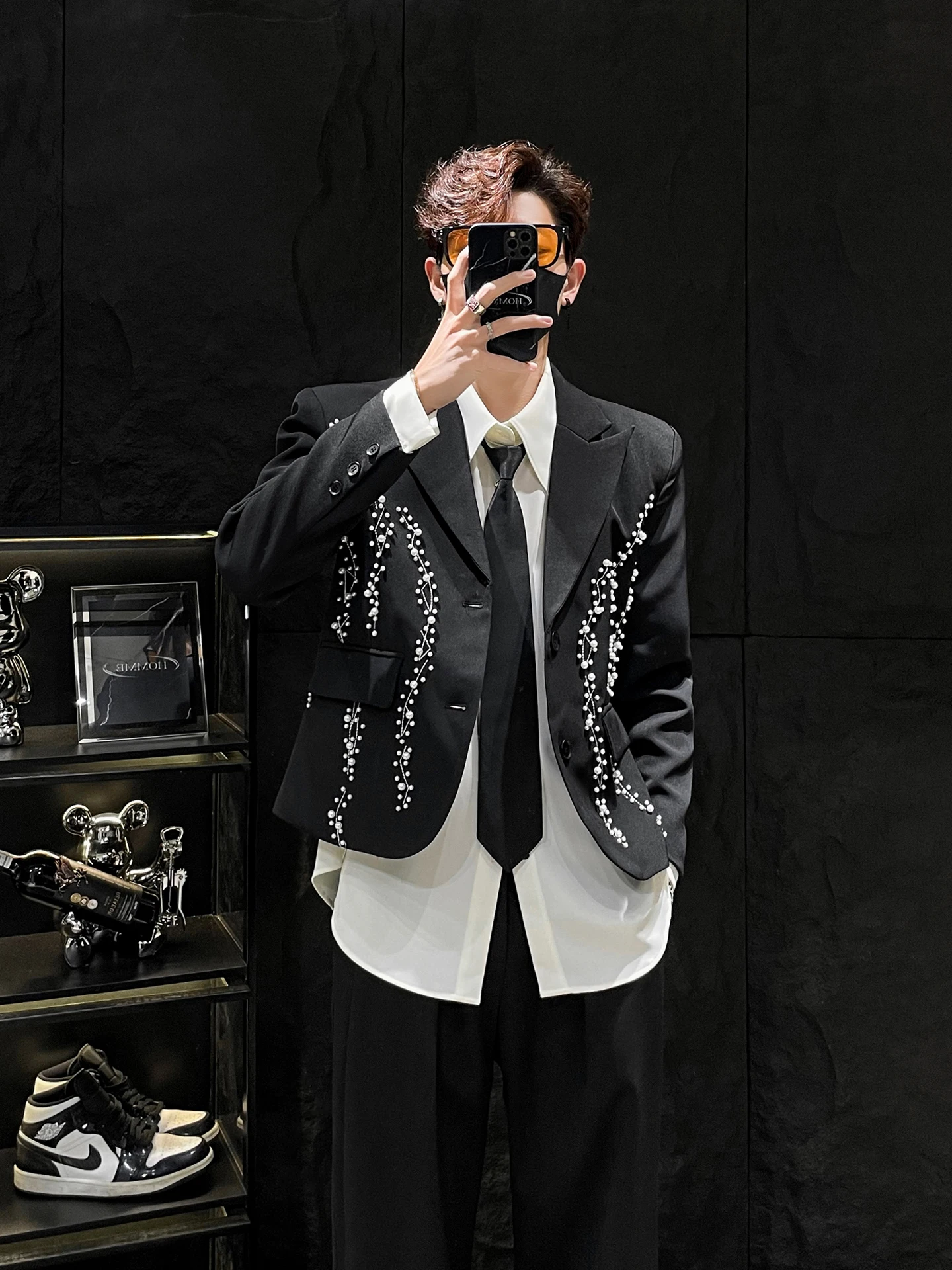 

New Pearl Embroidery ort Suit Jaet for Men Bla Ele Design Casual Faion Youth ular Sle Regular Collar Long Sl...