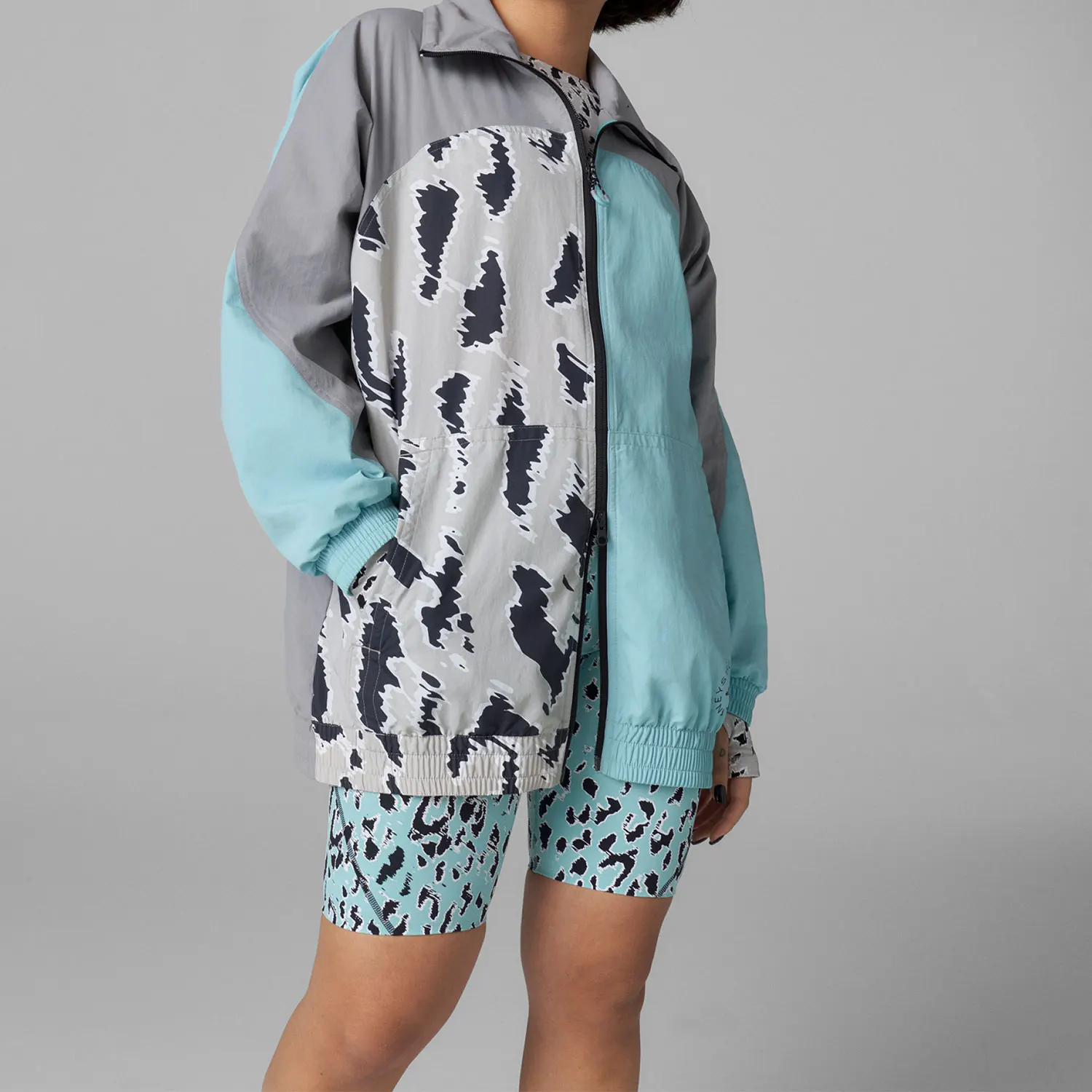 

Adidas подлинная smc новая женская модная повседневная спортивная куртка HA8968