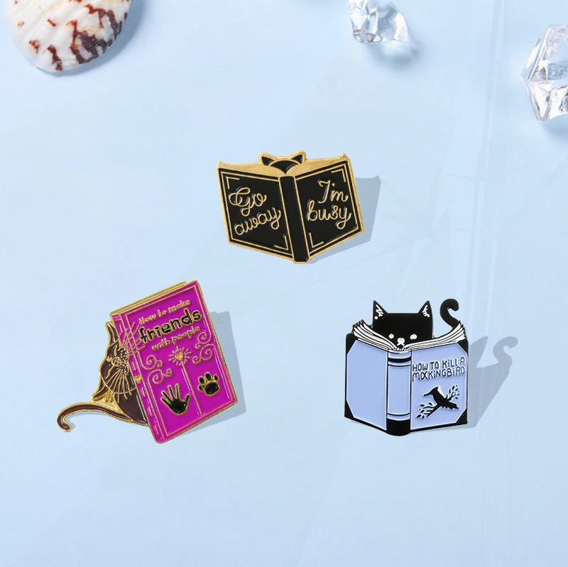 Tas pakaian Lapel pin hewan membaca lencana anak anjing hadiah perhiasan untuk anak-anak teman saya cinta buku Enamel pin kustom anjing kucing Pines