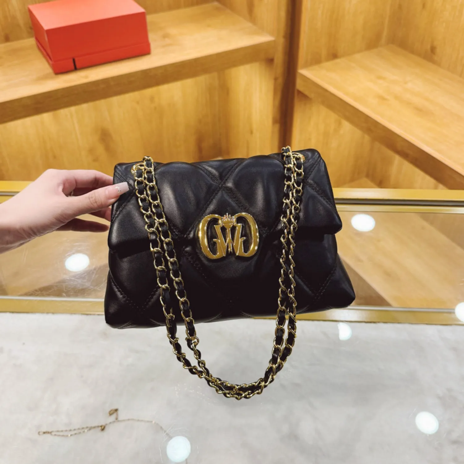 Women's Fashionable Armpit Bag Diamond Grid Chain Light Luxury High-End Feeling Small Fragrant Style Leather Shoulder Crossbody