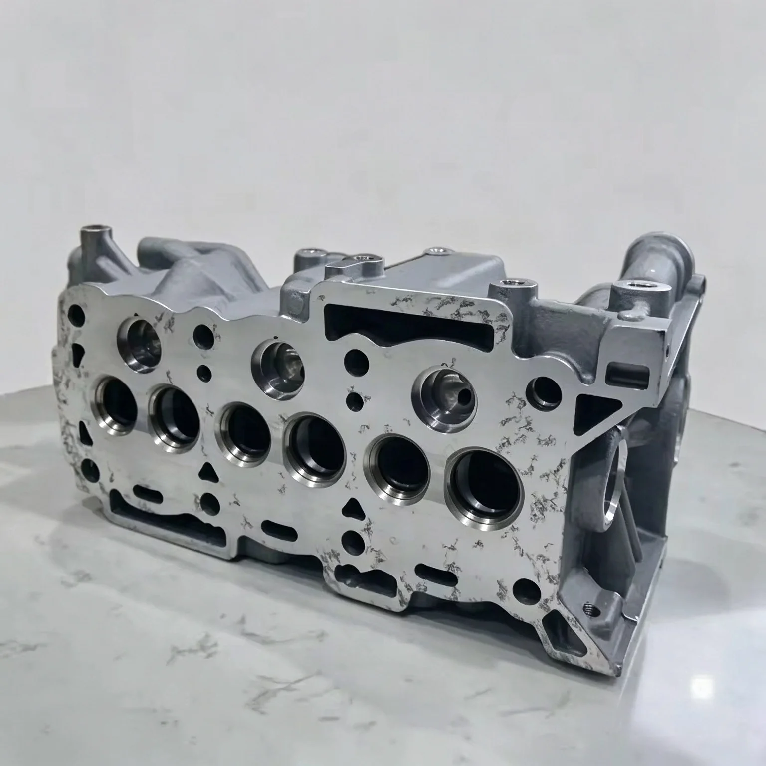 Original Parts KM376 Cylinder Head Parts Silver Accessories