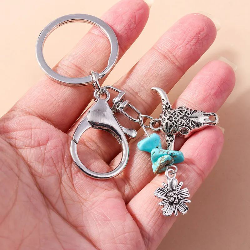 Aihua Ethnic Bohemia Turquoise Stone Eid Al-Adha Bull Head Keychain for Women Men Car Keyring Handbag Pendant Jewelry Gifts