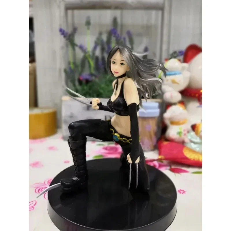 Anime X-men Wolverine Gadis Cantik Adegan Kotak Penuh Patung Koleksi Model Desktop Ornamen Hadiah Dekorasi Rumah