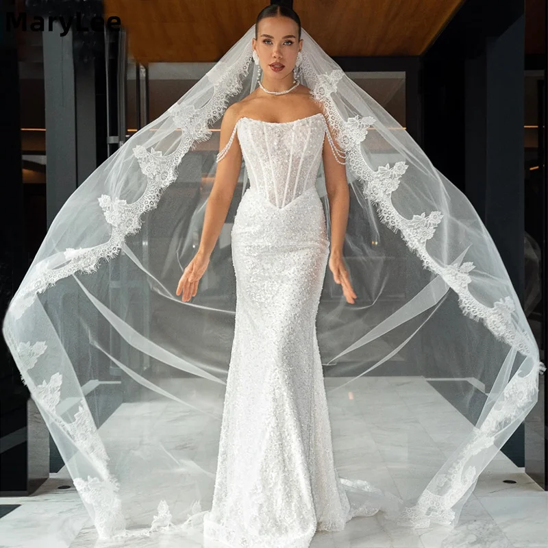 customized-eyelash-lace-bridal-veil-with-comb-elegant-soft-tulle-ivory-cathedral-wedding-veil-bride-headwear-wedding-photo-shoot