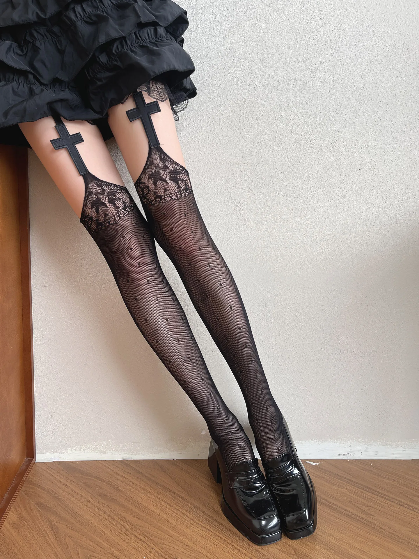 Japanese spring and autumn new sweet cool dark gothic leggings y2k subculture girl spice girl lace suspender leggings for women