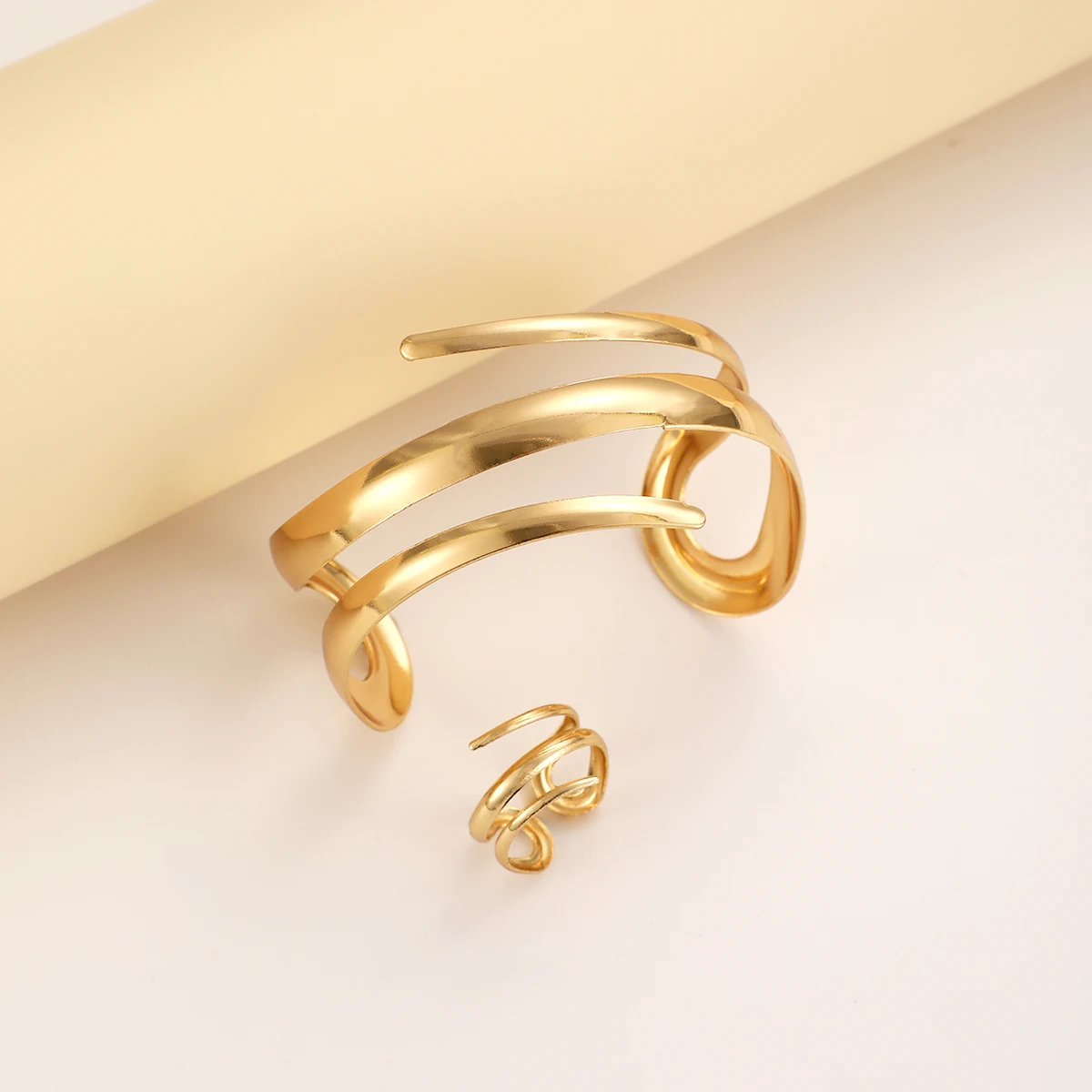 European And American Thick Bracelet And Ring Jewelry Set For Women Gold Color Geometric Line Bracelet Ring Combination Set Gift image 3