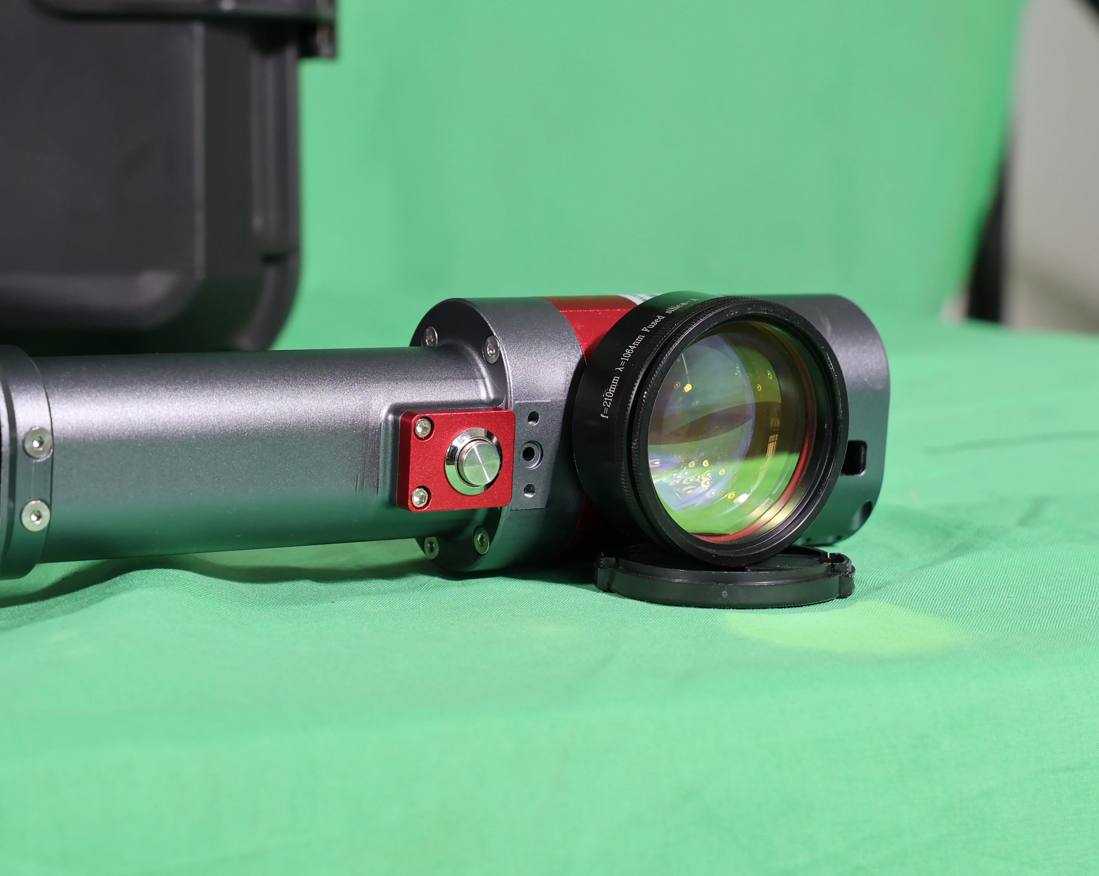 High Quality DMK 100W 200W 300W Luggage Type laser cleaning machine