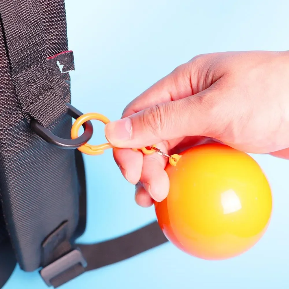 Tragbarer Einweg-Regenmantel Schlüsselanhänger Kompressionsball Taschenformat Outdoor Reise Erwachsenen Aufhängbarer Poncho Campingausrüstung – Detail 2
