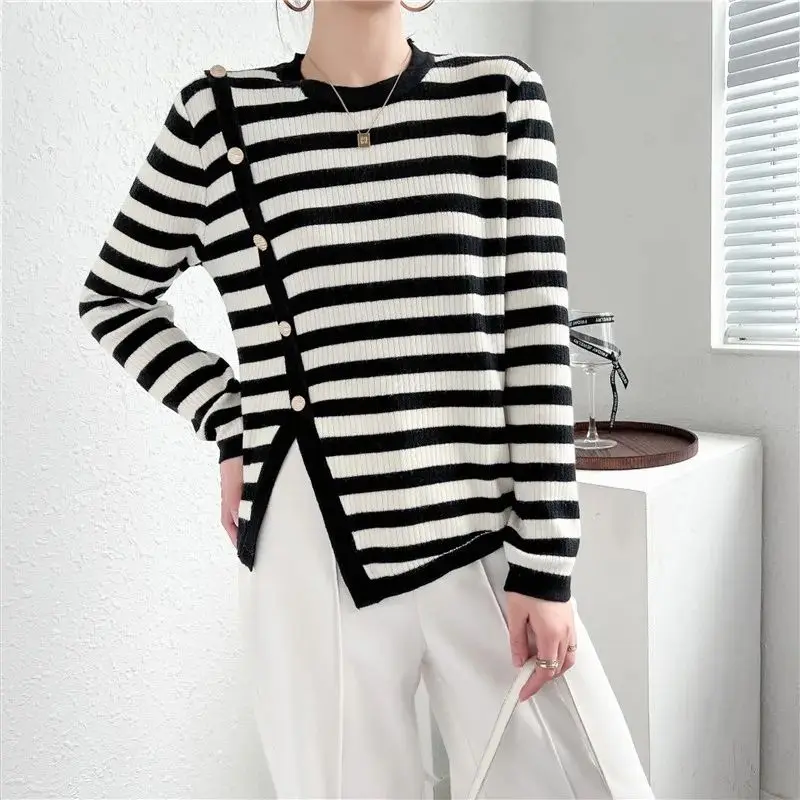 Korean Women\'s Clothing Pullover Long Sleeve Round Neck Button Contrast Color Striped Sweater Knitted Casual Spring Autumn Tops