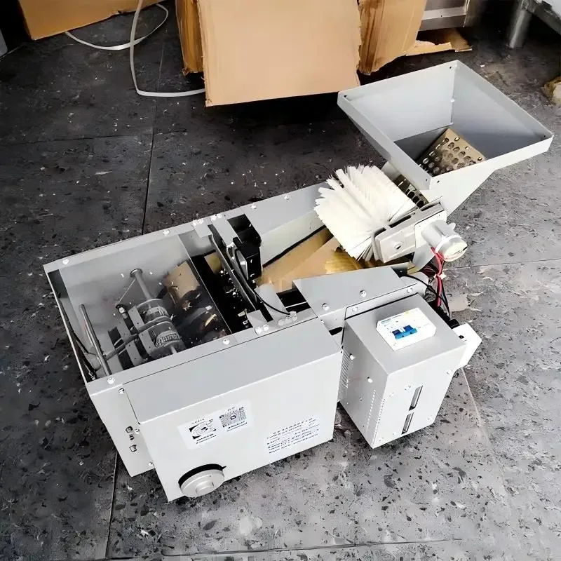 

Коммерческая автоматическая машина для нарезки и вскрытия каштанов Birui с двойным лезвием, высокая производительность 50 кг/ч