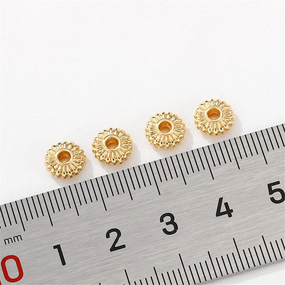 14K Gold-plated Chrysanthemum Shaped Flat Round Bead DIY Handmade Bracelet Necklace Bead Jewelry Material Accessories