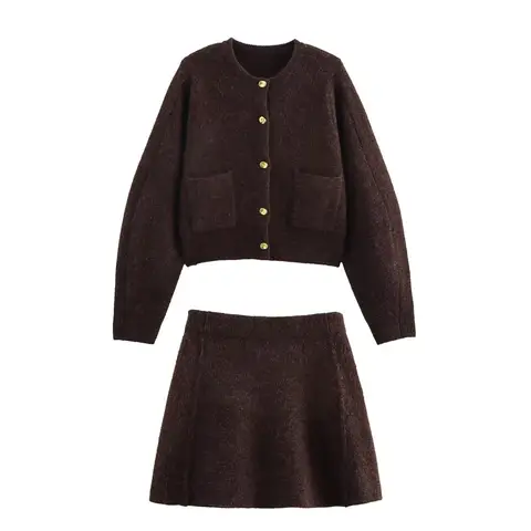 Ropa de mujer de comercio exterior de estilo europeo y americano, nueva moda 2021, chaqueta de punto decorada con botones dorados, traje de falda