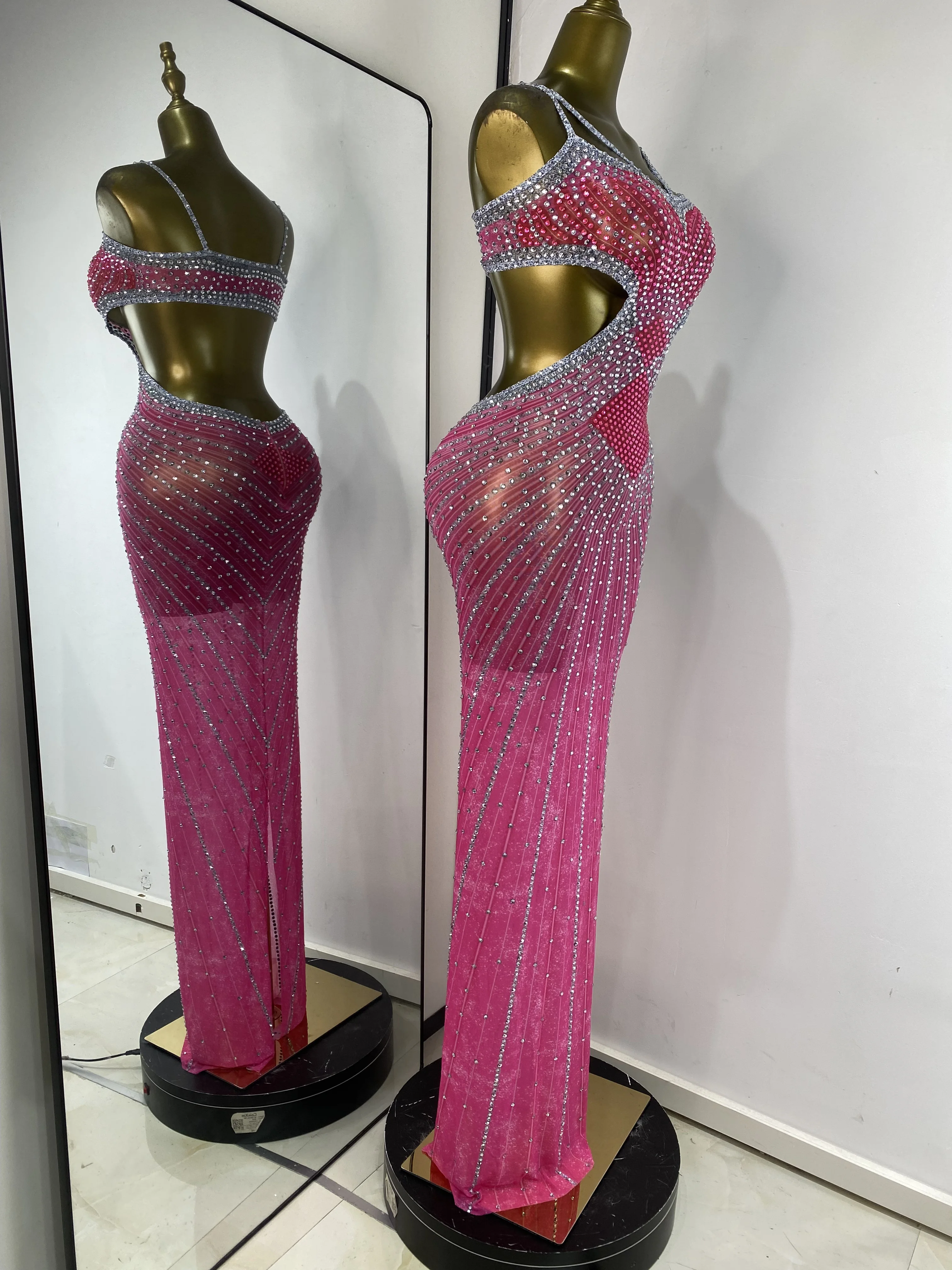 여성용 럭셔리 핑크 라인스톤 메쉬 컷아웃 맥시 롱 스플릿 드레스 섹시 오픈 레그 생일 런웨이 셀럽 이브닝 클럽 파티 가운