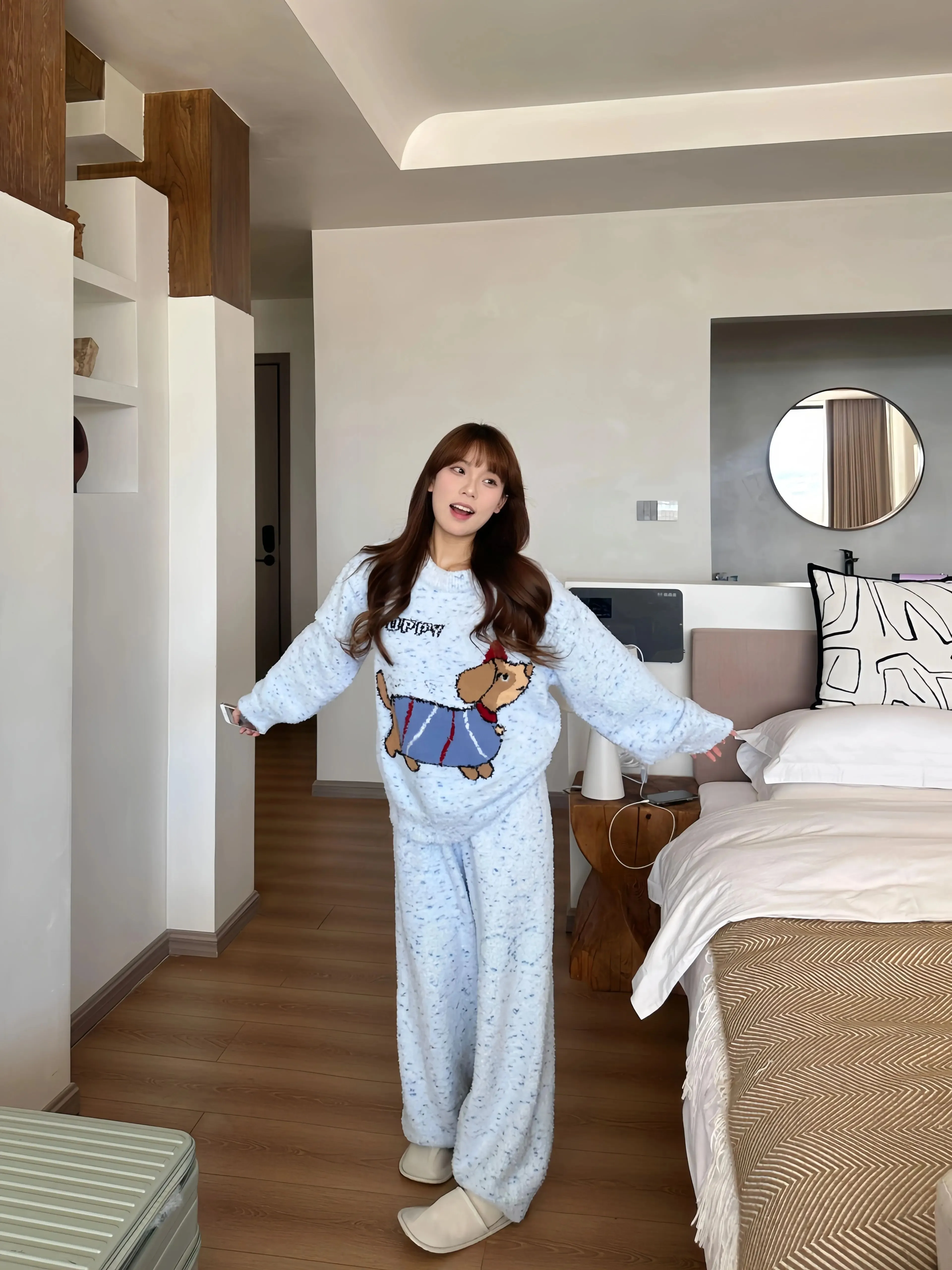 

Комплекты пижам женские шерстяные с вышивкой, кремовые, с цветами, не мнущиеся, с кружевной отделкой, с круглым вырезом, с длинными рукавами, длиной до щиколотки, зимние, для девушки, в стиле Ins