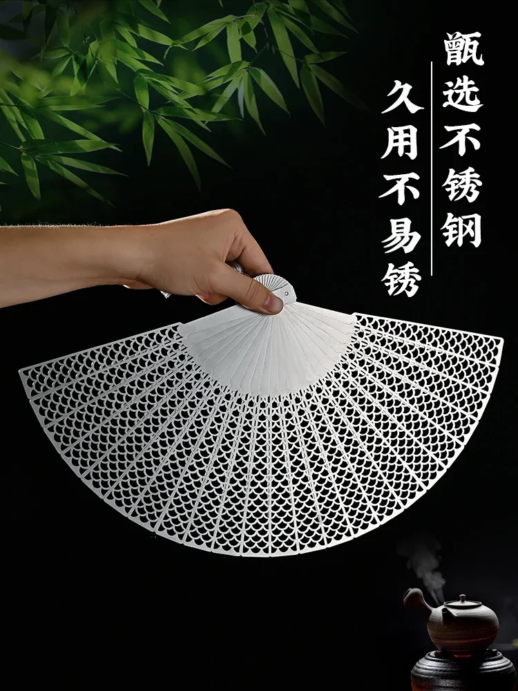 New Chinese Style Refined Steel Ancient Style Hollow Self-defense Kung Fu Tai Chi Portable Metal Stainless Steel Folding Fan