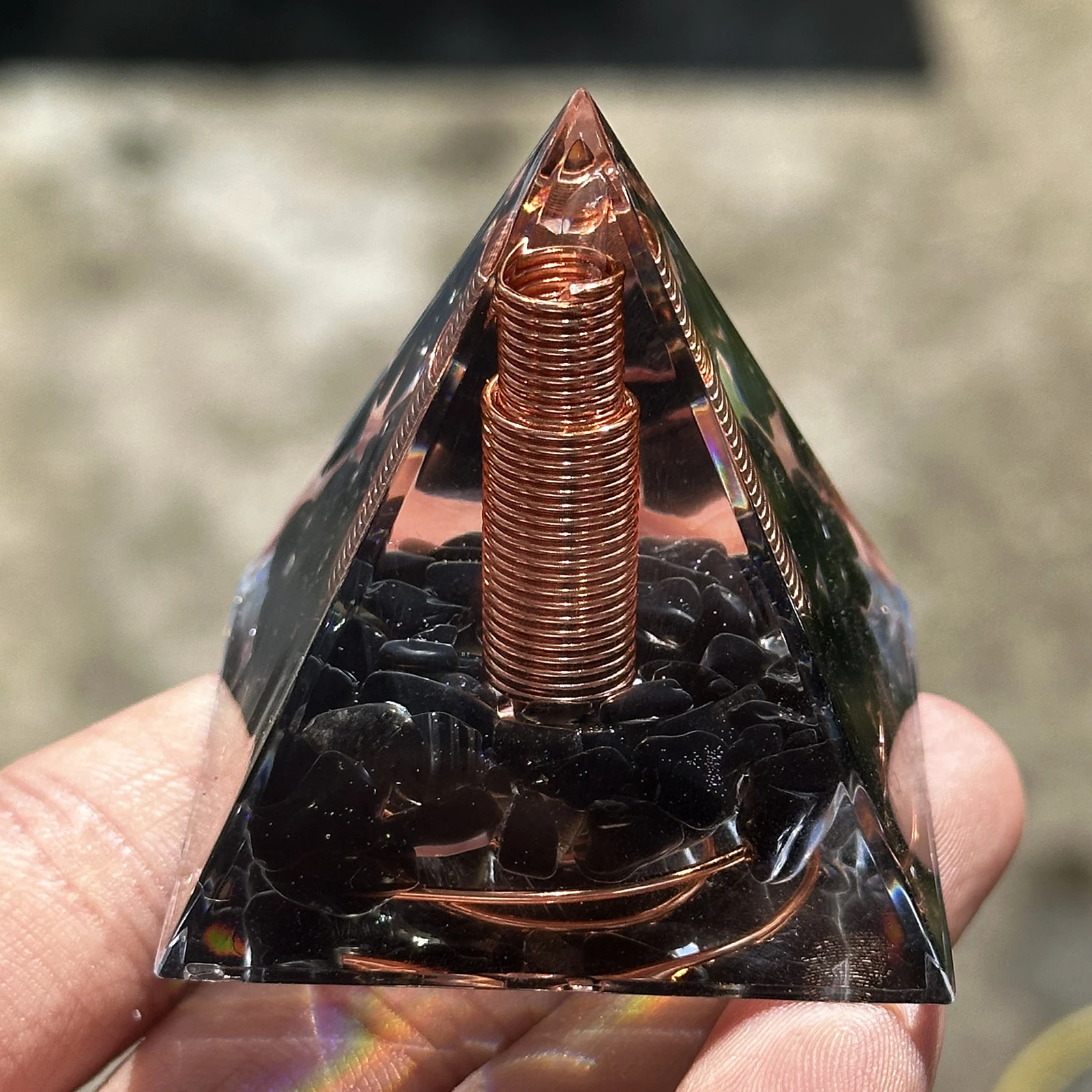 Natural Obsidian Metal Energy Orgone Pyramid Decoration for Balancing Chakras Healing Energy Resonance Home Decor