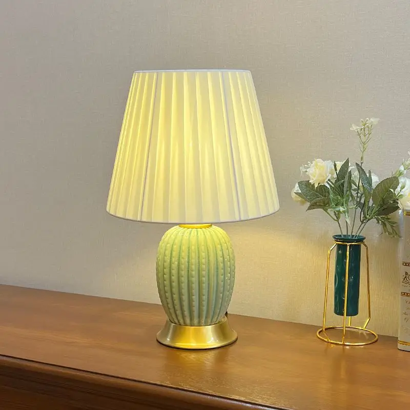 

Nordic light luxury American ceramic desk lamp bedroom bedside lamp warm and creative simple and modern