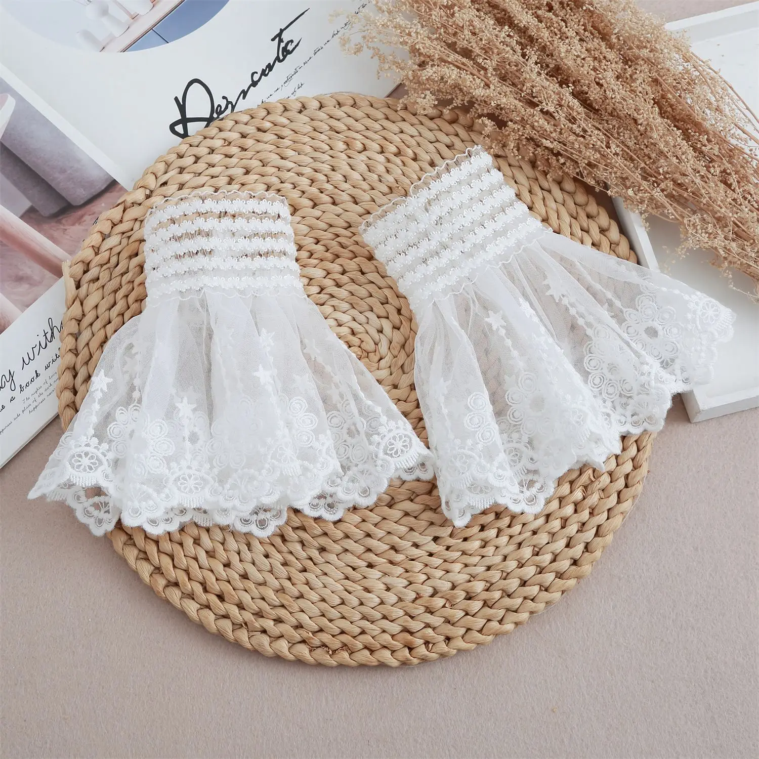 

Women Lace Floral Mesh Horn Cuffs Ruffled Detachable Fake Sleeves Wedding Party Decorative Shirt Sweater Fake Sleeves