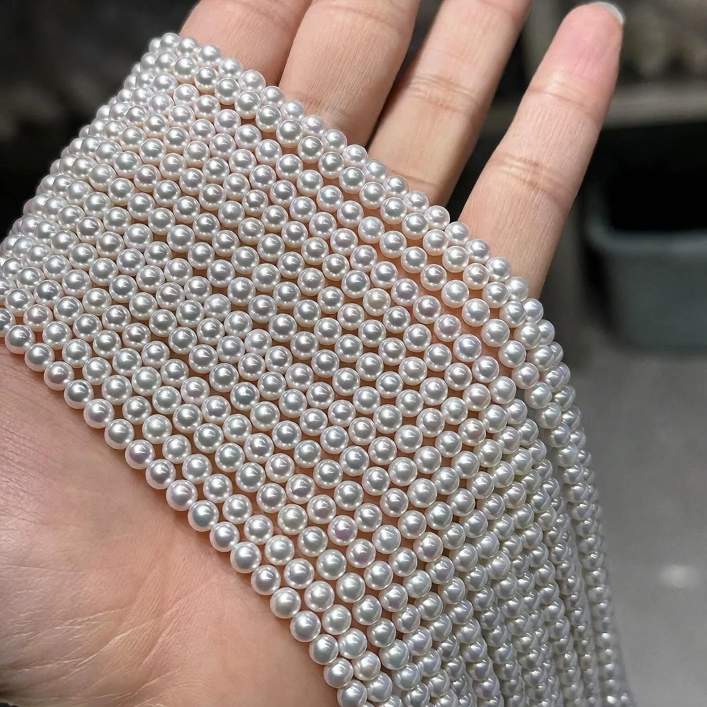 Jewelry Making Drill - 天然高品質淡水ホワイトパールロット、フルドリル加工済みルースラウンドビーズ、長さ39cm、直径3-5mm、ジュエリー製作用
