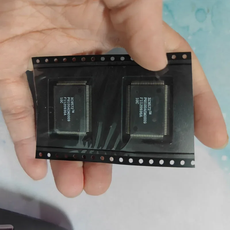 1PCS/LOT XC9572TM-PQ100AEM0009 XC9572-10PQ100C QFP100 CHIP NEW ORIGINAL
