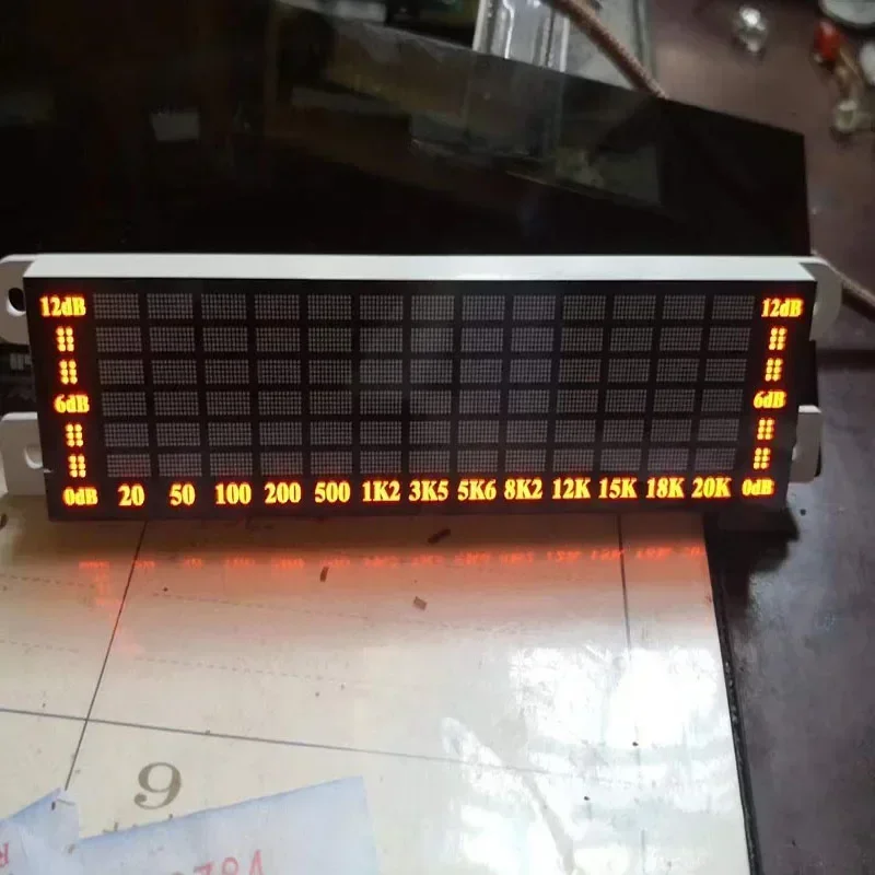 

E-Electronic LED Sound-controlled Music Spectrum Display with Ambient Light Pickup and Atmospheric Rhythm