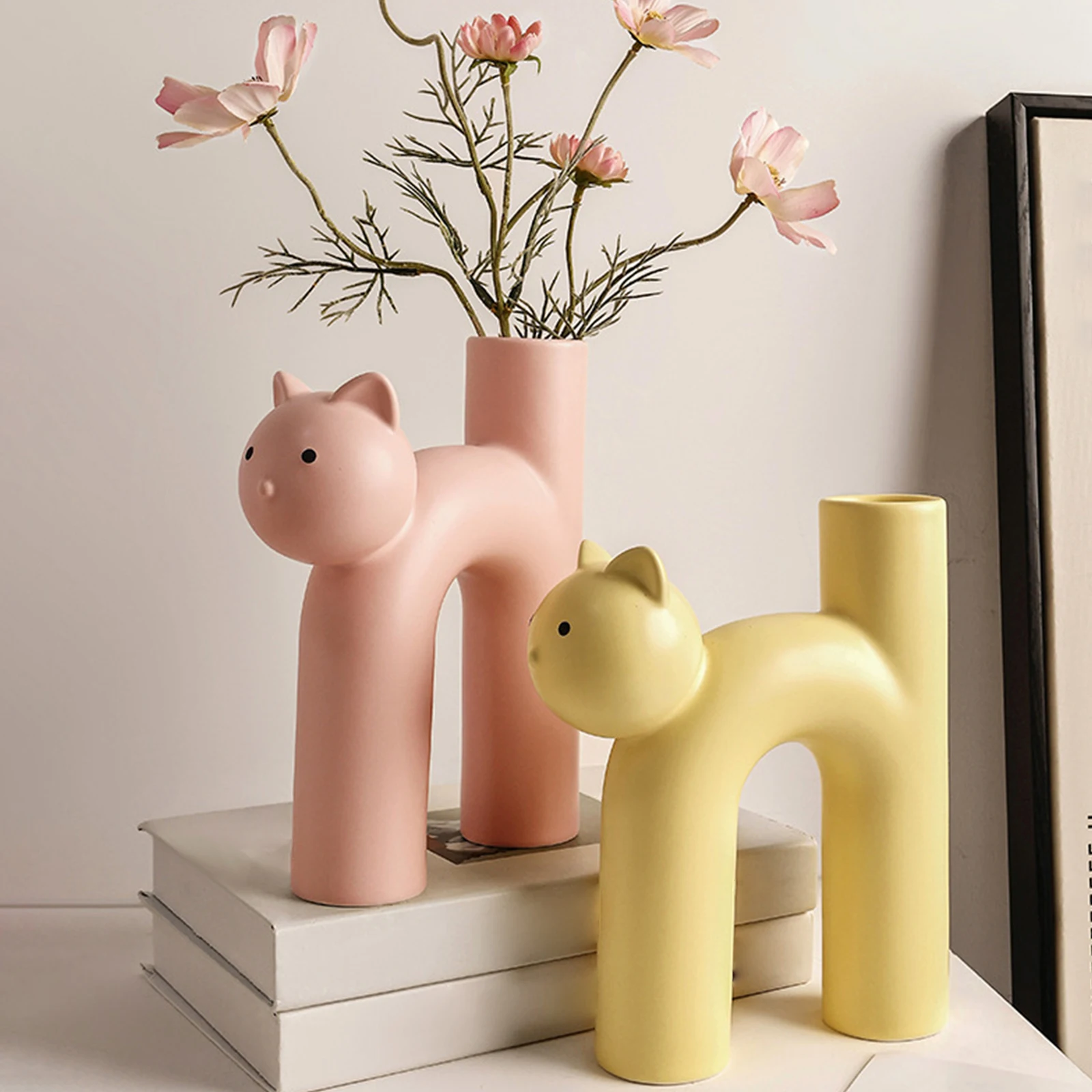 Resin Cat Shaped Vase Table Centerpieces Handmade Artistic Vases Unique Gift for Women Home Garden Bookshelf Office