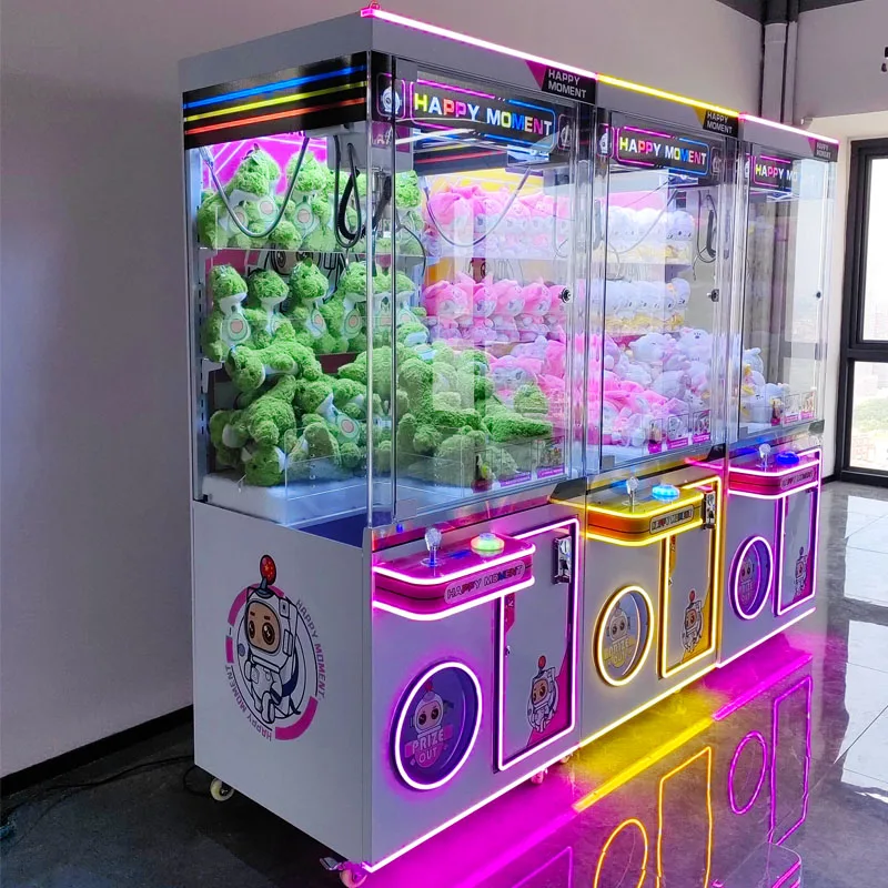 Grande máquina comercial de boneca totalmente transparente