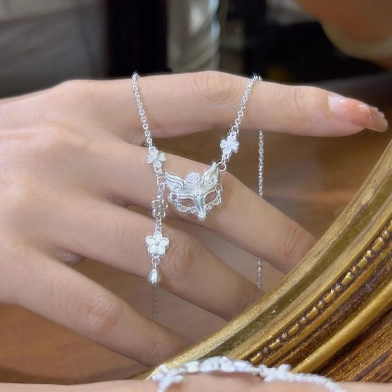 

High quality 999 sterling silver personalized design jade face fox silver necklace,give your girlfriend a high-end birthday gift