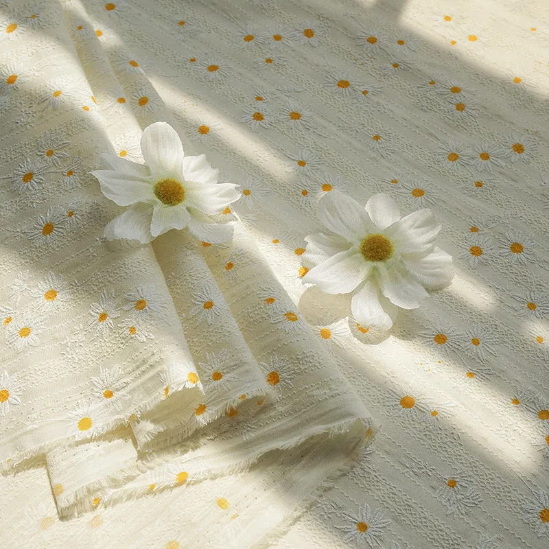 

1Meter Ribbed Jacquard Daisy Print 100% Cotton Fabric Pastoral Fresh DIY Shirt Skirt Curtain Tablecloth Home Textiles