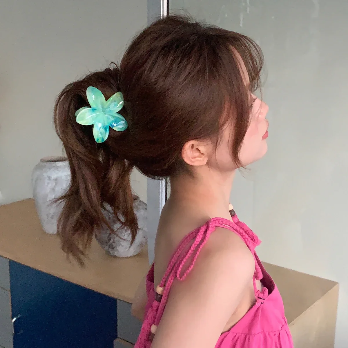 Flower Hair Claw Clip for Women Fashion Hair Clips Crab Clamp Barrettes Girls Hair Accessories Summer Shark Hairpin Headwear 1pc
