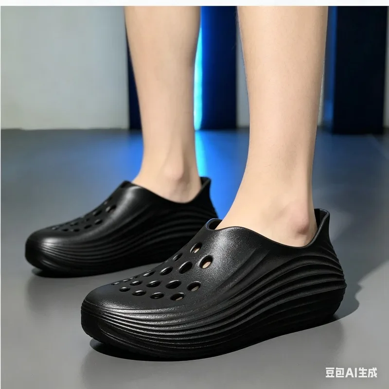 

Anti-slip Couple Sandals with Thick-soled Height-increasing Shoes on Top. Summer Fashion Anti-odor Soft-soled Canyoning Shoes