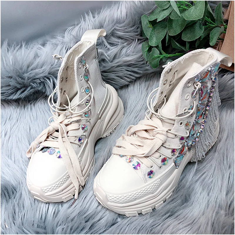 

2023 Spring Fashion Trend Tassel Bead Canvas Casual Boots