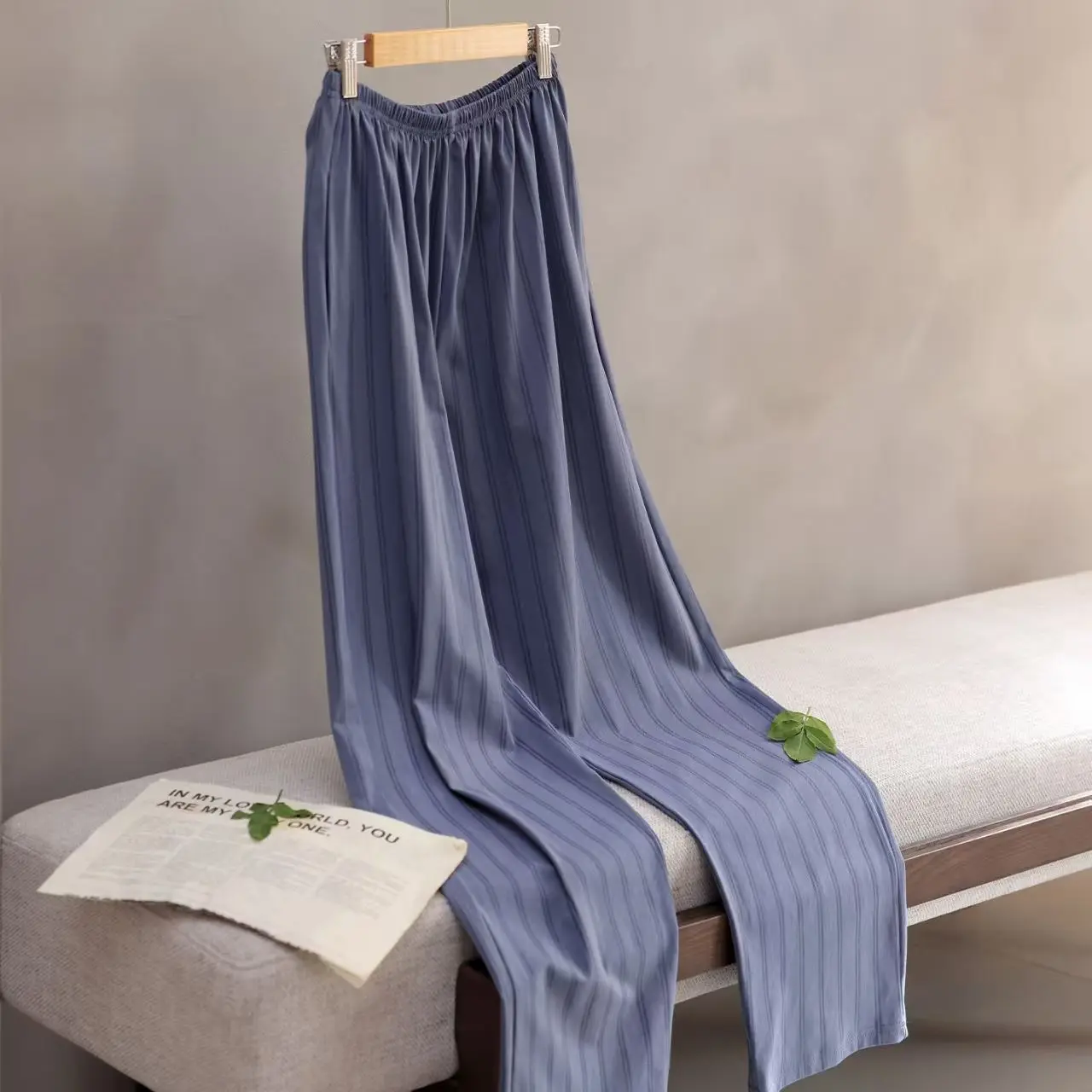 سراويل بيجامة رجالية متعددة الاستخدامات عالية الجودة، سراويل طويلة للربيع والخريف، سراويل مريحة أنيقة مخططة كبيرة الحجم يمكن ارتداؤها في الخارج