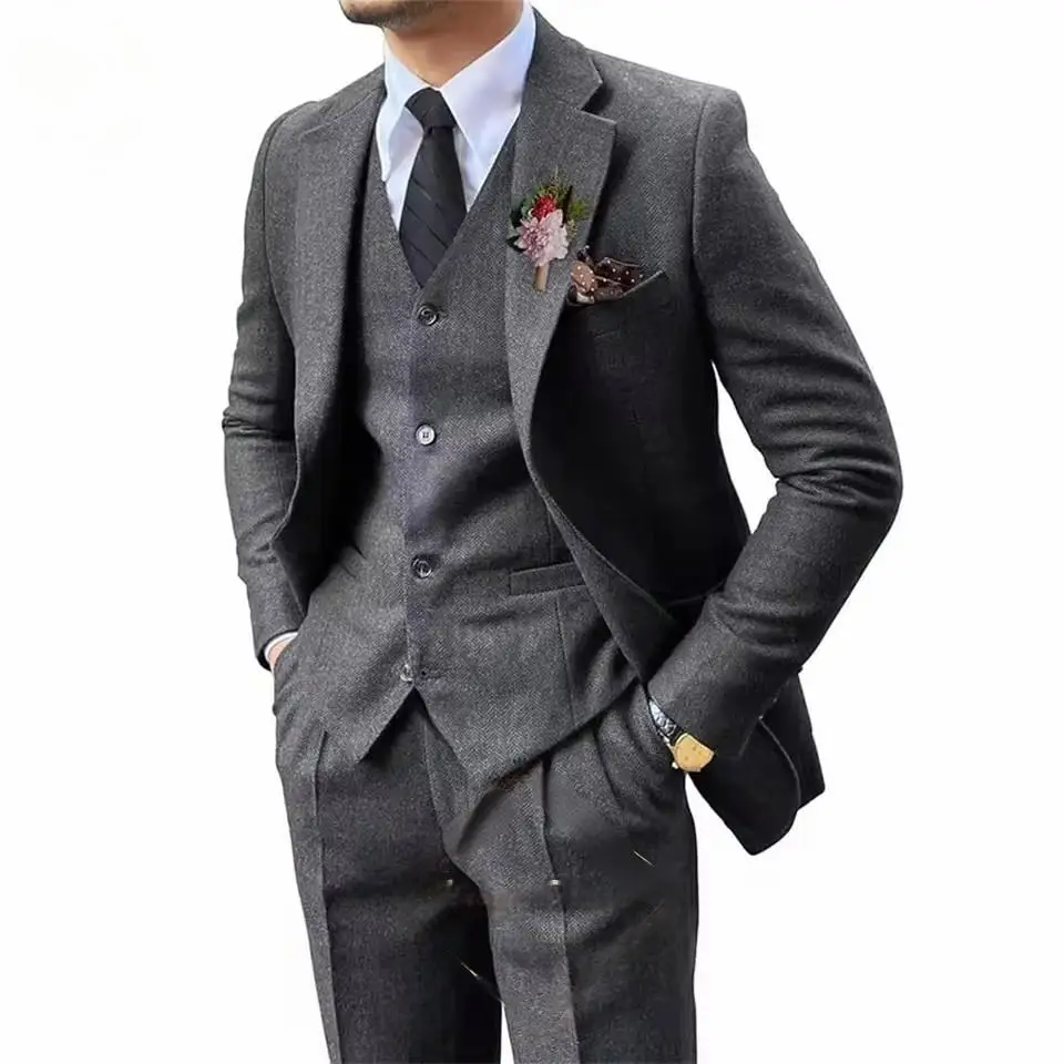 3 ชิ้นสีน้ําตาล Mens Tweed Herringbone งานแต่งงานพรหม Tuxedos Notched Lapel Tweed สําหรับธุรกิจ SLIM FIT (blazer + เสื้อกั๊ก + กางเกง)