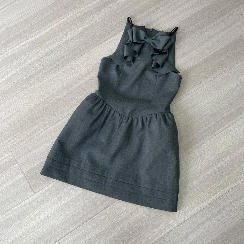 Halterjurk met 3D-boogversiering voor dames, hoge taille, grijze rugloze, sexy mouwloze, modieuze en trendy mini-jurk