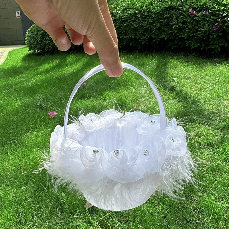 1PC Wedding Flower Girl Basket Hand-held Petal Bow Rose Rhinestone Basket White Lace Satin Small Flower Basket Wedding Supplies