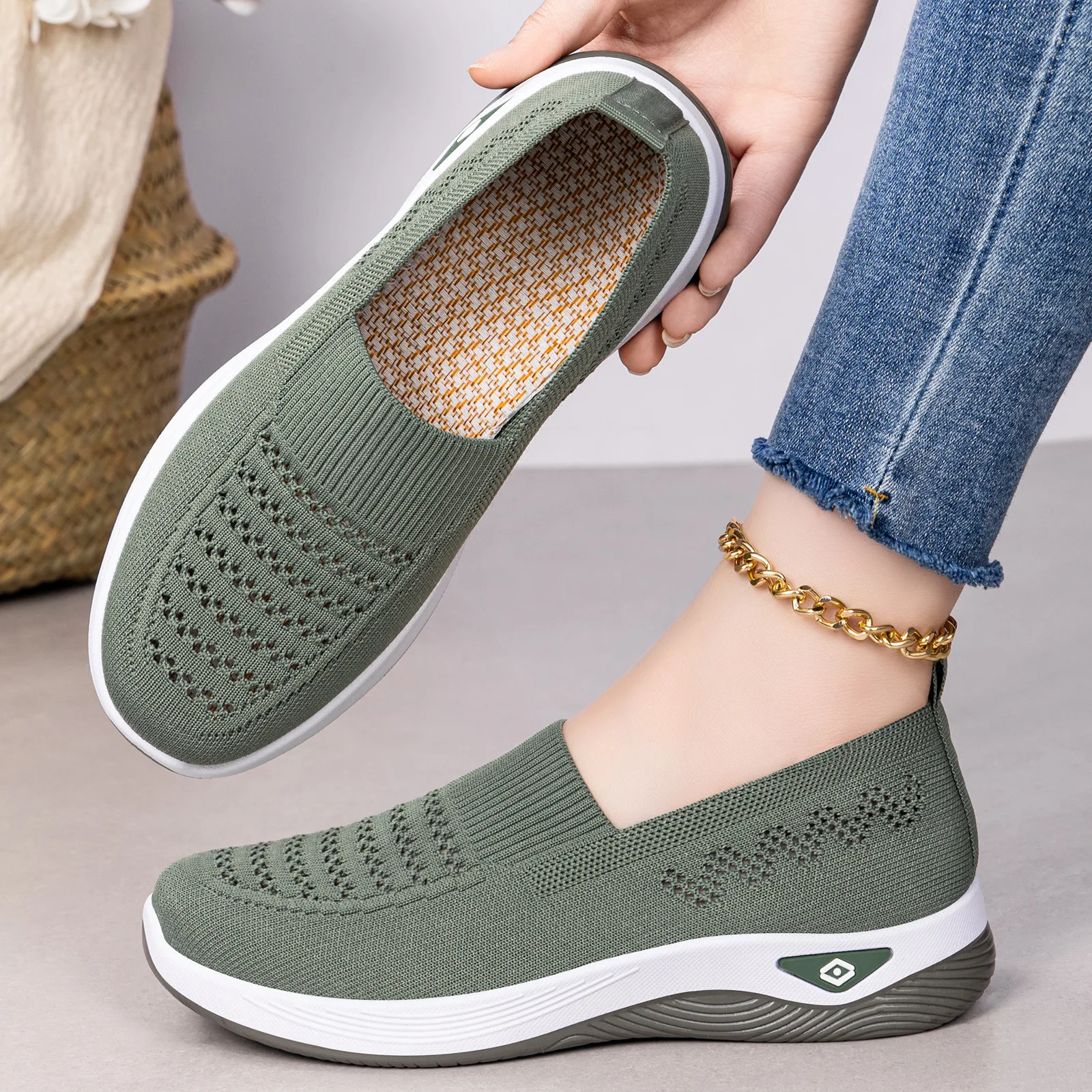 Plus Size Shoes for Women 36-43 Summer Fashion Slip on Platform Wedge Mesh Breathable Slip on Non-slip Flats Zapatos De Mujer