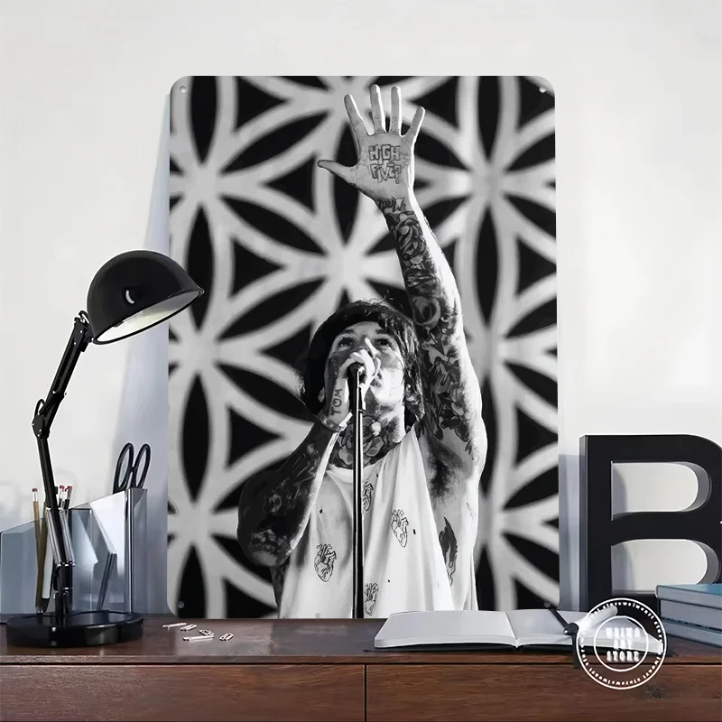 Monochrome Concert Performance Printed Poster Customized Wall Art Retro Vintage Metal Tin Signs for Home Garage Accessories Bar