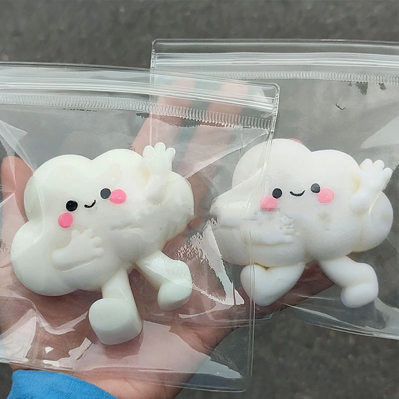 New Cloud Pinch Squeeze Slow Rebound Decompression Toys Creative Cloud Pinch Soft Glossy Flocking Stress Relief Vent Sensory Toy