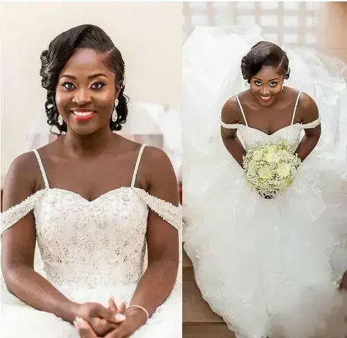 Maßgeschneiderte afrikanische Spaghetti-Spitze-Applikationen Perlen Brautkleider Plus Size Vestidos Kapelle Zug Weiß Günstige Brautkleider