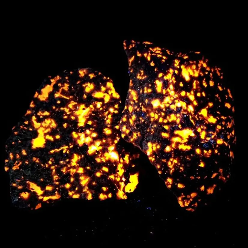 

Natural Flame Fire Stones Syenite Containing Fluorescent Sodalite Mineral Rough Crystal Long-Wave UV Collection Specimens