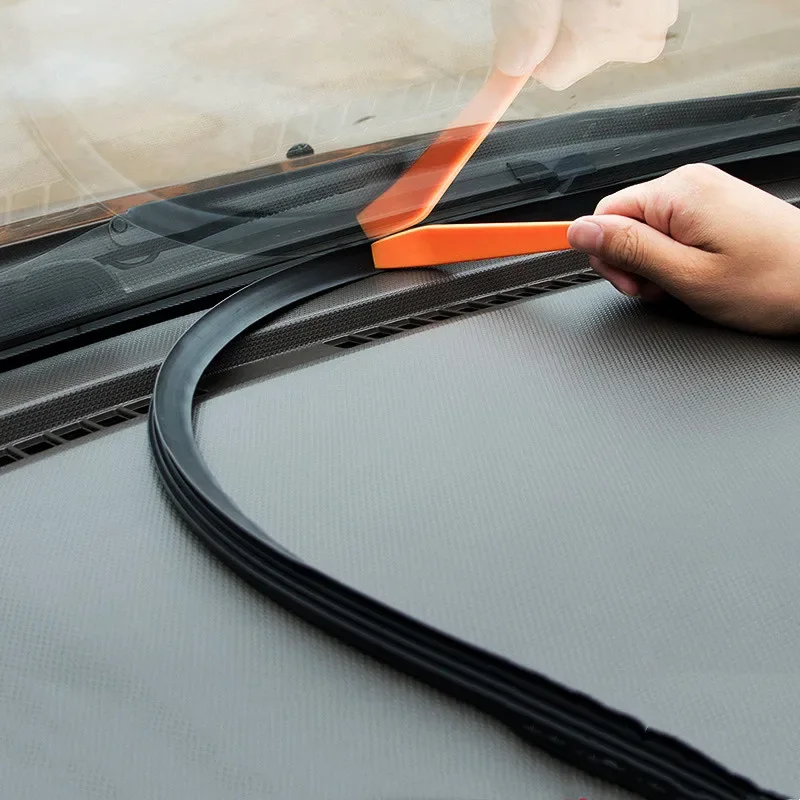 Car Dashboard Seal Strip Front Windshield Gap Noise Insulation Shockproof Strips Dashboard Sealing Weatherstrip 1.6m