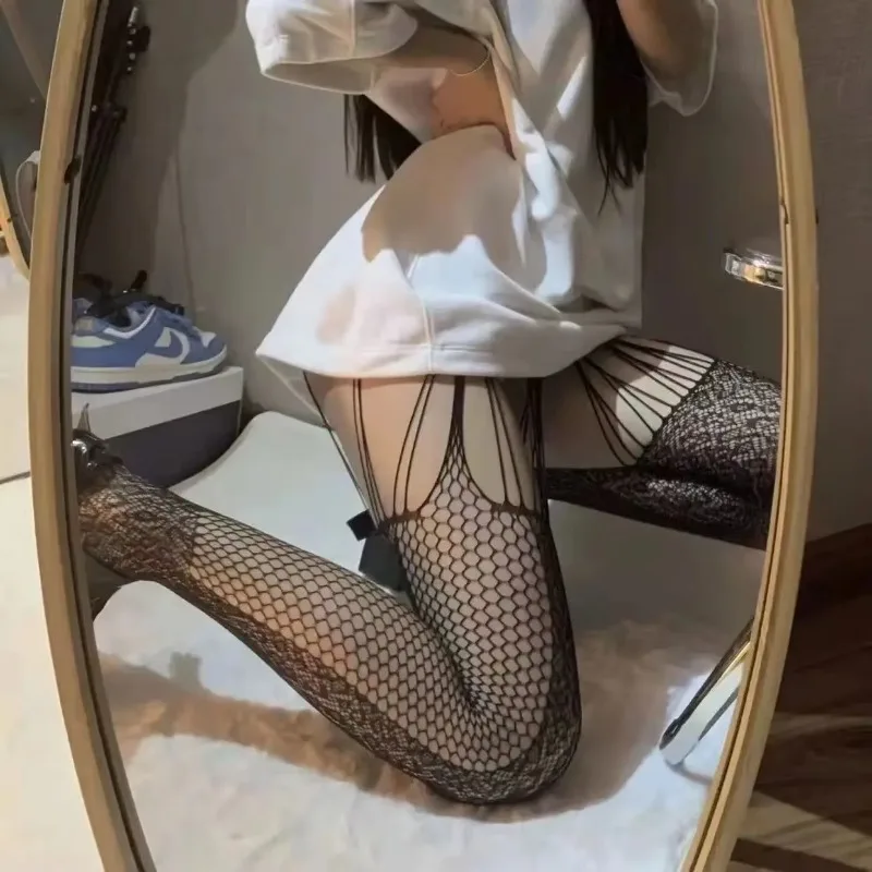 Women\'s Lace Fishnet Suspender Integrated Silk Stockings Sexy Black Exposed Skin Hollowed Out Erotic Lingerie Bottom Pantyhose