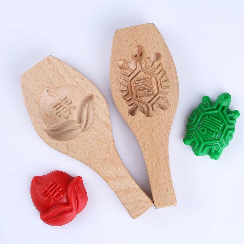 

Small Qingming fruit green group moon cake children's animal cartoon steamed bread pastry mung bean cake wooden three-dimensiona