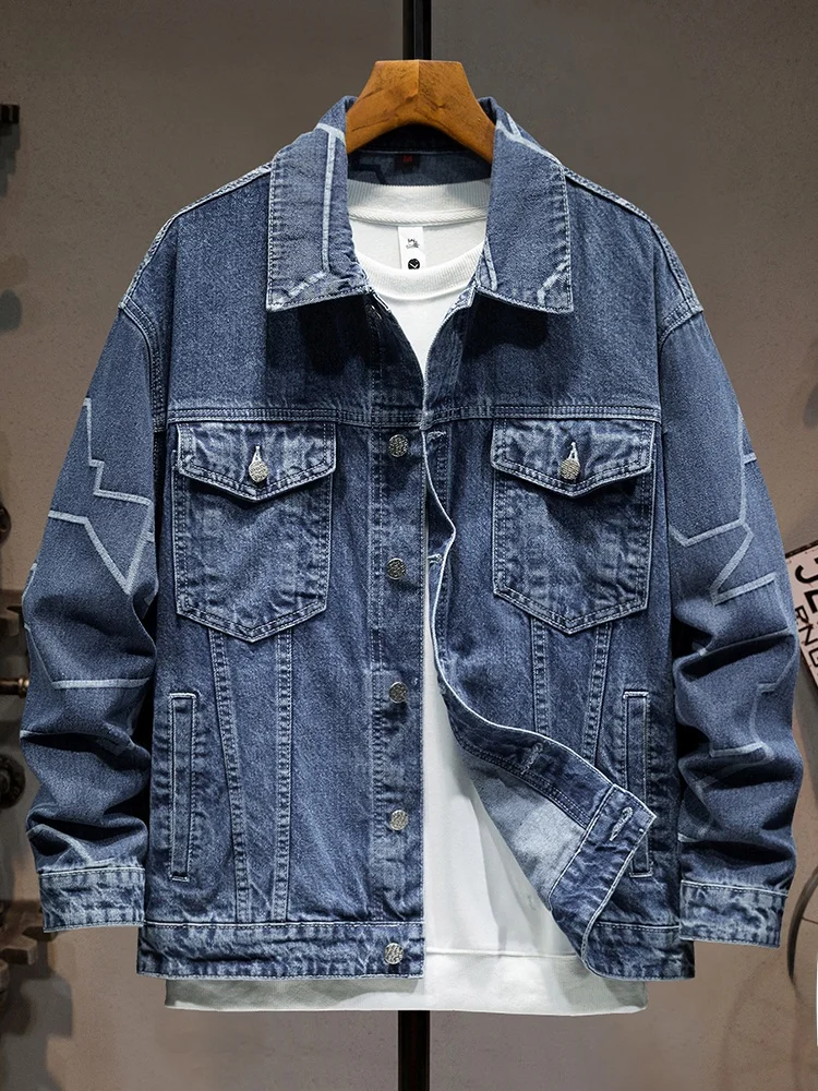 

Высококачественная джинсовая куртка для мужчин: повседневная, с длинными рукавами, в мотоциклетном стиле, с полосатым узором, модная, городская, молодежная, с ярким дизайном.