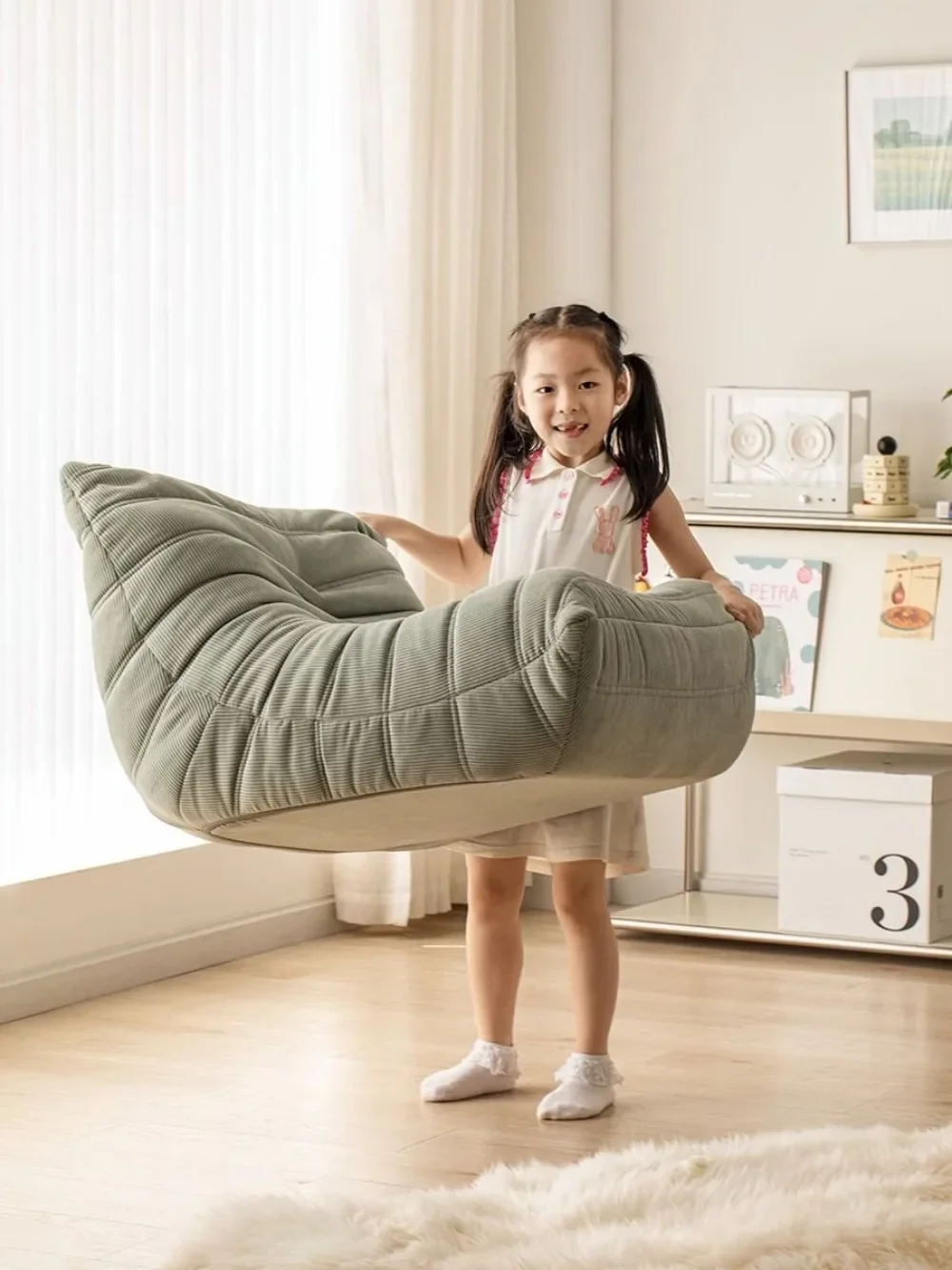 Enjoy Nordic children's togo caterpillar sofa in the island, small-sized baby sofa in the living room and single fabric sof