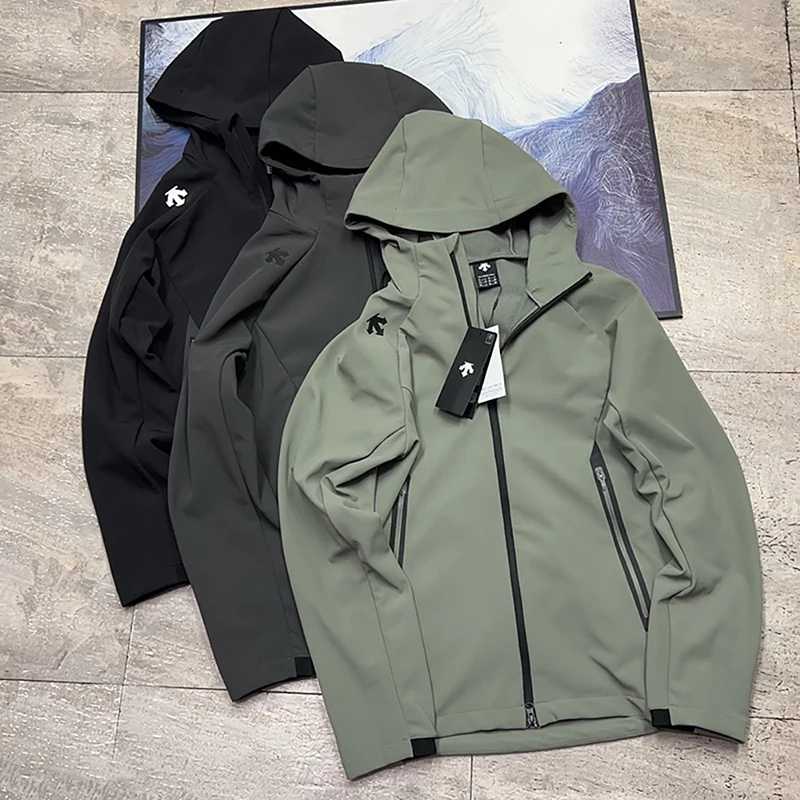 Outdoor velvet thickened hooded soft shell men's jacket 2026 autumn fashion new style DESCENTE