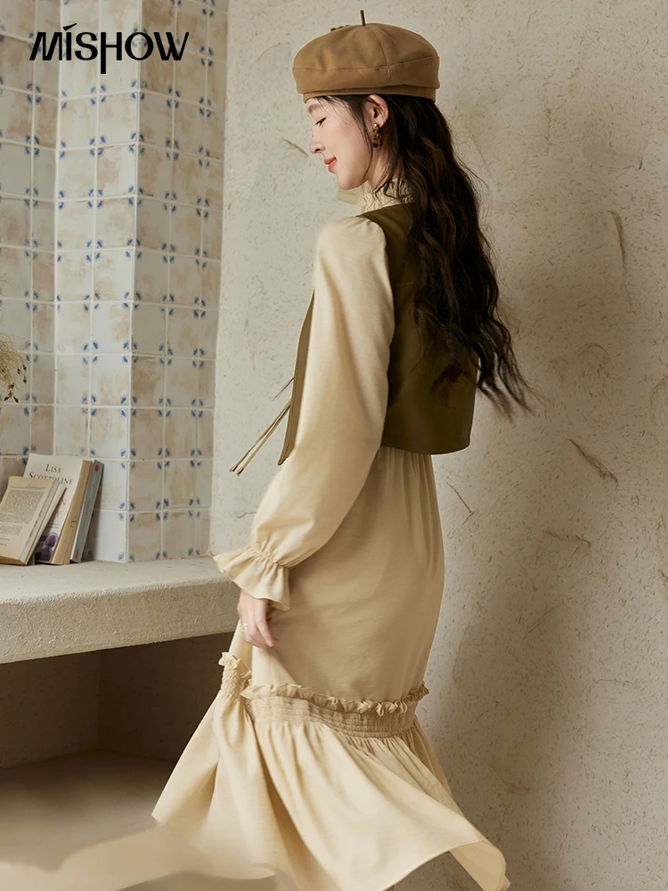 MISHOW Women's Chinese V-neck Leather Vest Autumn 2024 Loose Sleeveless Single Button Top Female Solid Outer Coats MPD42W0421