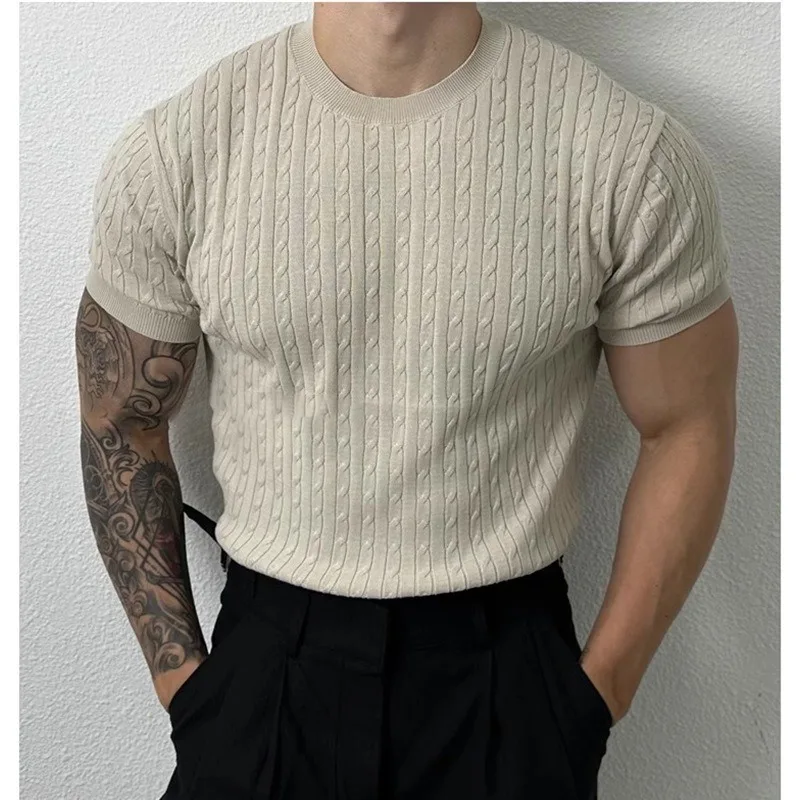 Letni cienki sweter z dzianiny z okrągłym dekoltem i krótkim rękawem Męski luźny trend Wszechstronny elastyczny T-shirt — zdjęcie 4